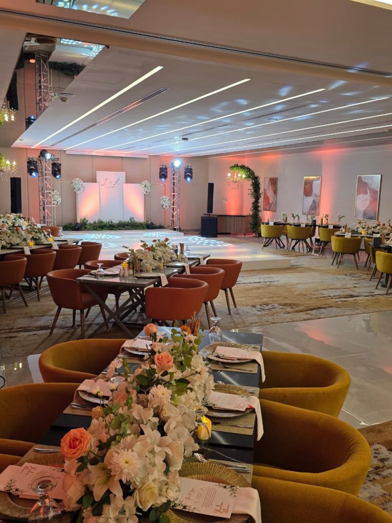 Rukun Meeting Room and Main Restaurant at Swisstouches Hotel Amman