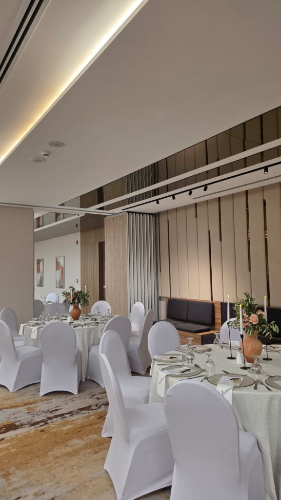 Rukun Meeting Room and Main Restaurant at Swisstouches Hotel Amman