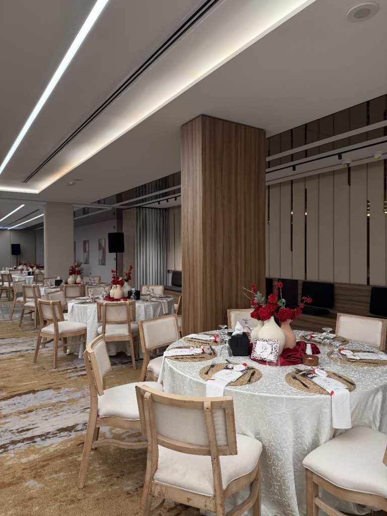 Rukun Meeting Room and Main Restaurant at Swisstouches Hotel Amman